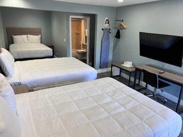 Surf City Inn & Suites Main image