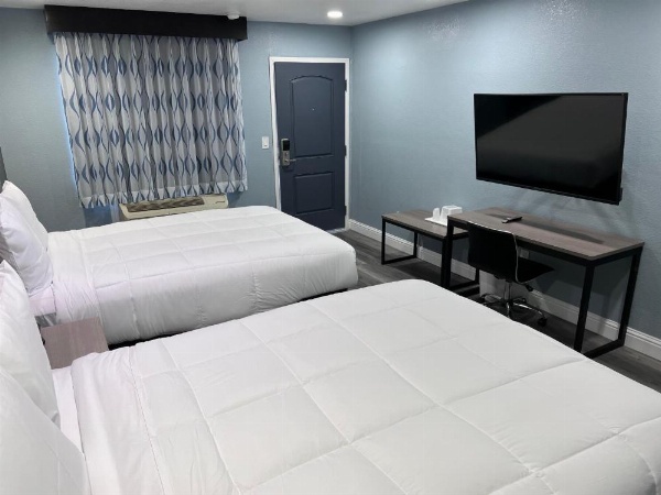 Surf City Inn & Suites image 33