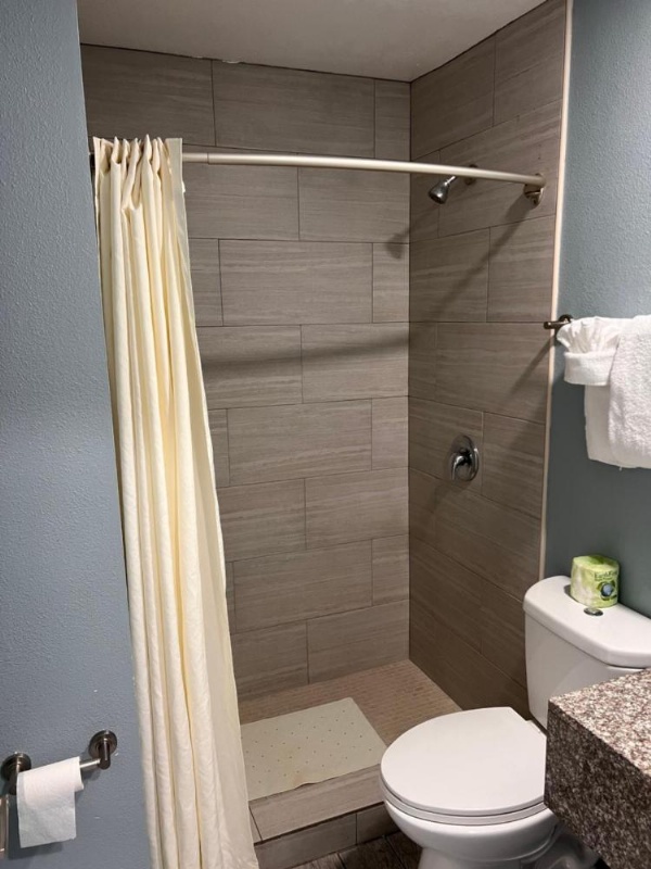 Surf City Inn & Suites image 7